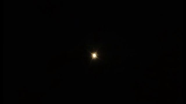Planet : Venus Through Celestron Astromaster 130 EQ смотреть онлайн