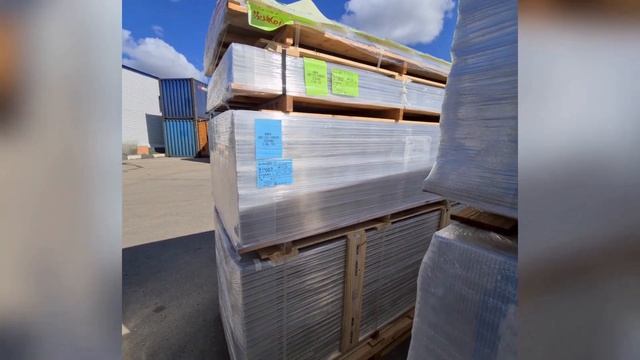 Процесс транспортировки, разгрузки и хранения фасадных панелей KMEW в компании КМ-Технология