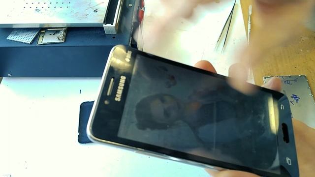 Замена светорассеивающей пленки на Samsung G532F смотреть онлайн