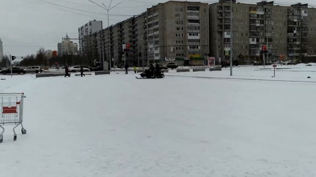 Нижневартовск 2017 ноябрь. Снегоход смотреть онлайн