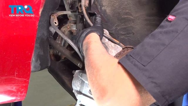 How to Replace Front Strut Assembly 2004-2009 Toyota Prius смотреть онлайн