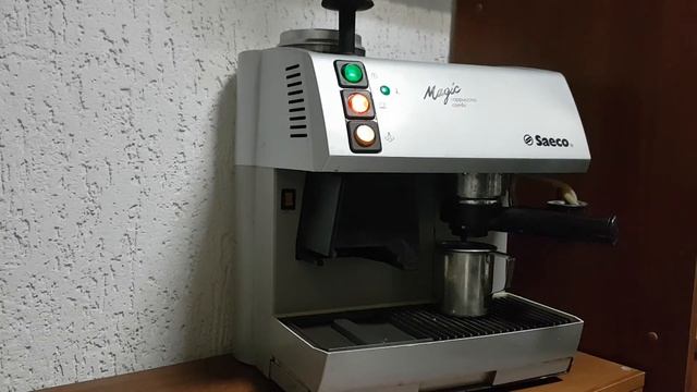 Видео работы кофемашины Saeco Magic cappuccino combi смотреть онлайн