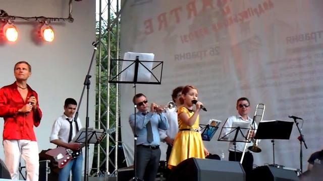Олег Скрипка, джаз-бенд "Забава" и Аня Ткач «Мама» 25.05.13 смотреть онлайн
