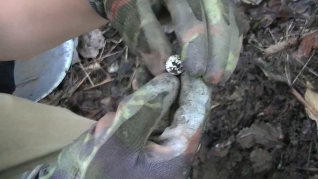 КОП и НАХОДКИ С МЕТАЛЛОИСКАТЕЛЕМ НА ИСЧЕЗНУВШЕМ ХУТОРЕ ВРЕМЕН СССР смотреть онлайн
