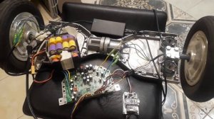 Управление колесами гироскутера с помощью джойстика