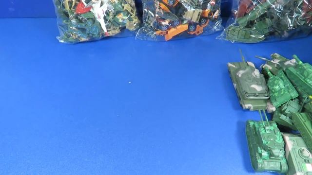 Bolsa de Soldados - ¡COLECCIÓN de Todos los TANQUES de Guerra! JUGUETES - TOYS REVIEW смотреть онлайн
