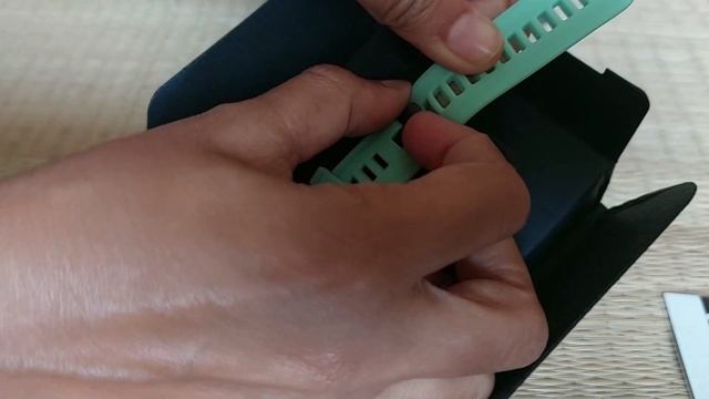 Unboxing Garmin Instinct 2S Solar, 40mm Neo Tropic, Fits Well on My Wrist смотреть онлайн