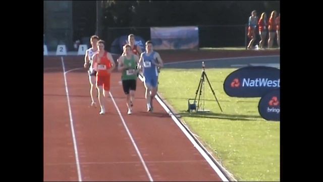 Isle of Wight 2011 - Men 800 metres Heat 3 смотреть онлайн