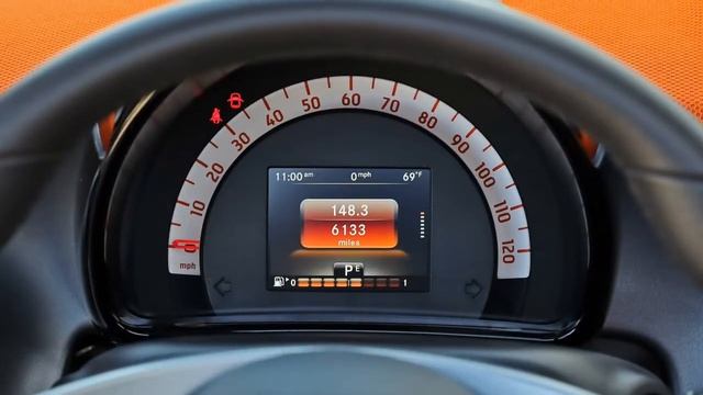 Smart Fortwo Cabriolet Automatic 2017 Car Review смотреть онлайн
