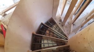 как армировать винтовую лестницу