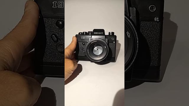 Zenit 19 Con Zenitar 50mm 1, 7