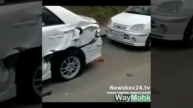 Девушка за рулём натворила делов смотреть онлайн