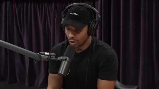Joe Rogan | The Differences Between Roy Jones Jr. & Bernard Hopkins w/Andrew Ward смотреть онлайн