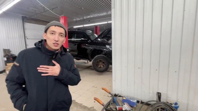 Оставил тачку на полное ТО в АмираМоторс в Атырау. После вылета с дороги протекает гур смотреть онлайн