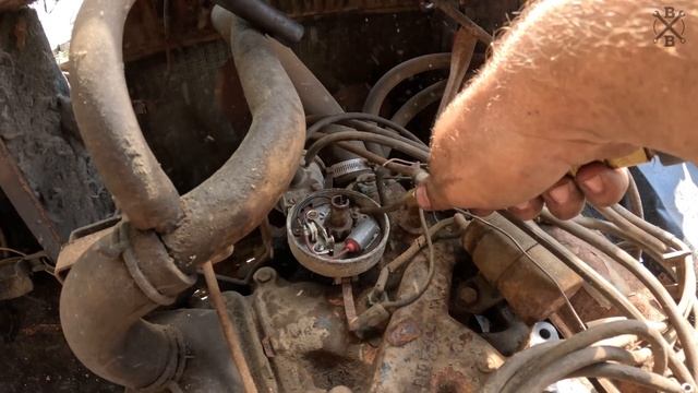 Parked in the Woods 36 Years Ago! Will this V8 Ford Econoline Run Again?! смотреть онлайн