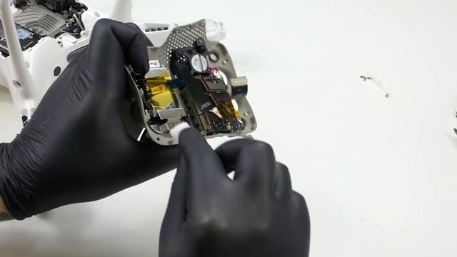 How to install TOPODRONE DJI Phantom 4 PPK Upgrade Kit? смотреть онлайн