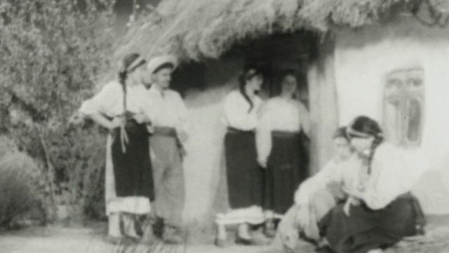 How Russians Play (1946) смотреть онлайн