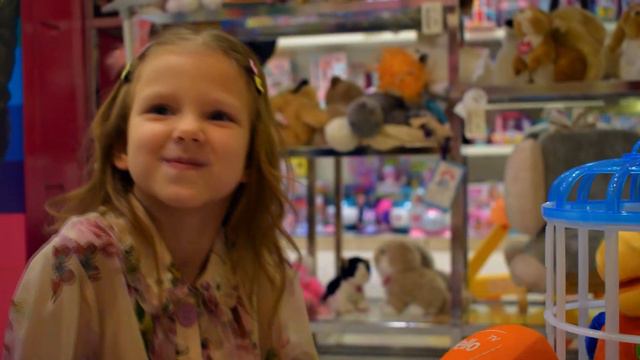 ЛЮБИМЫЕ ИГРУШКИ / МАЙЯ / В САЛОНЕ КЕНГУРУ смотреть онлайн