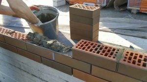 кладка  кирпича под прут