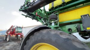 Самоходный опрыскиватель John Deere M4040 . Технический обзор.