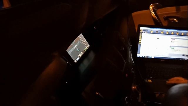 Bu araçta tomtom navigasyon var teyp hoparlörden ses vermiyordu onu yaptık. смотреть онлайн