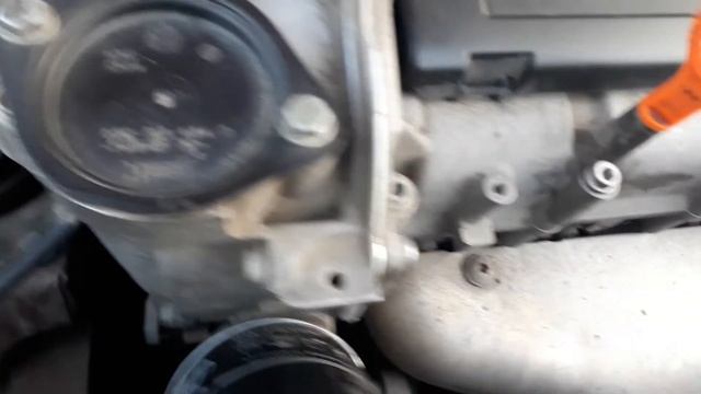 стук двигателя на горячую фольксваген поло седан. смотреть онлайн
