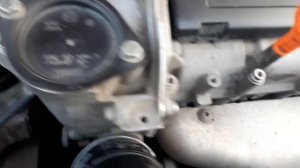 стук двигателя на горячую фольксваген поло седан.