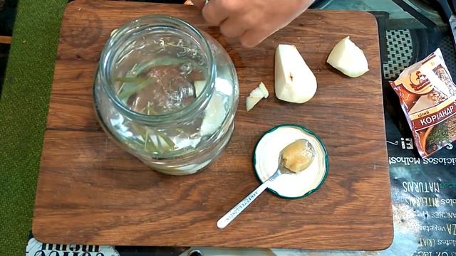 Зубровка + Груша. Напиток, лучшего и желать не приходится. смотреть онлайн