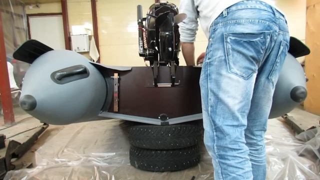 Установка транцевых колес на лодку пвх Angler335XL смотреть онлайн