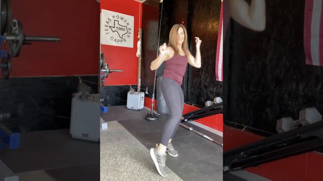 Kelly Wojo/ Let me reintroduce myself-Gwen Stefani смотреть онлайн