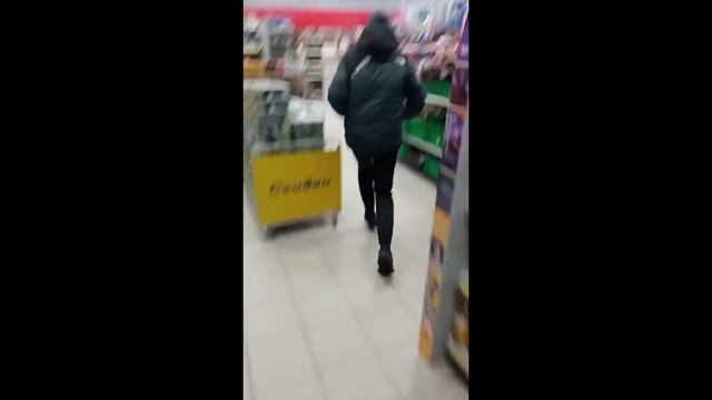 ИСПОЛНИЛИ мечту абсолютного НЕЗНАКОМЦА!!! Сколько ДЕНЕГ я ДАЛ ему?! смотреть онлайн