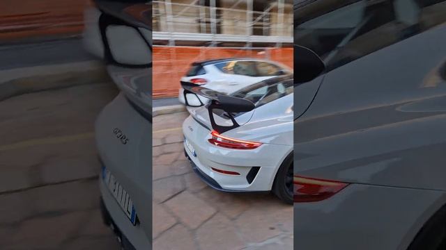PORSCHE 911 GT3 RS IN MILAN #porsche #911 #gt3rs #911gt3rs #supercars #milan #luxurylifestyle #best смотреть онлайн
