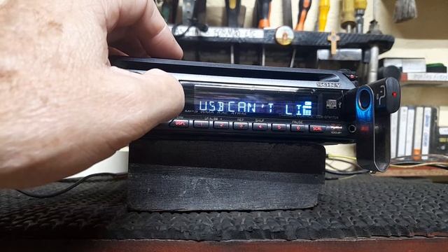 Radio CD,USB,Aux,Sony CDX GT417UX смотреть онлайн