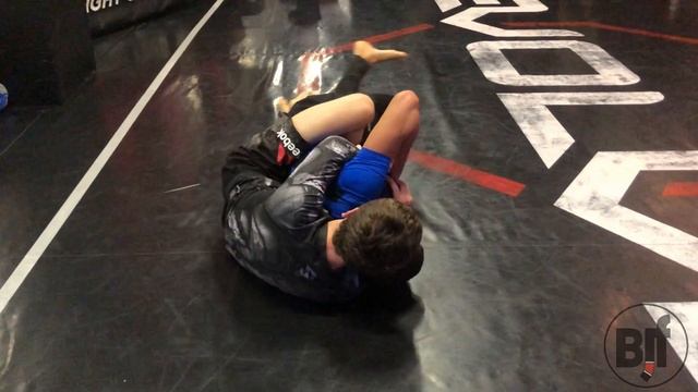 Казаков Кантемир Vs Балов Хасанби Evolve опытные 56 1/4