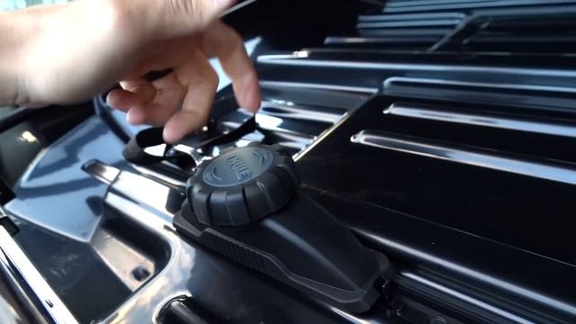 2021 Kia Sorento Yakima Cross Bars and Thule Force XT L смотреть онлайн