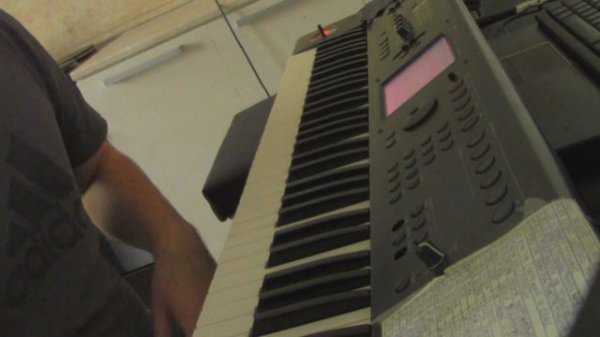 представление синтезатора korg m50