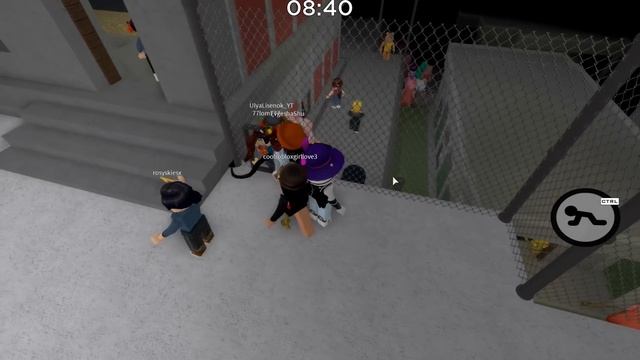 ЗИЗЗИ против ЗАРАЖЕНИЯ у СВИНОК ПИГГИ на 100 человек в Роблокс! Побег ZIZZY в Roblox Piggy but 100 смотреть онлайн