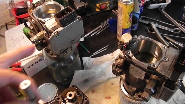 Bosch VP30 Rover - pump teardown , comparison & look inside смотреть онлайн