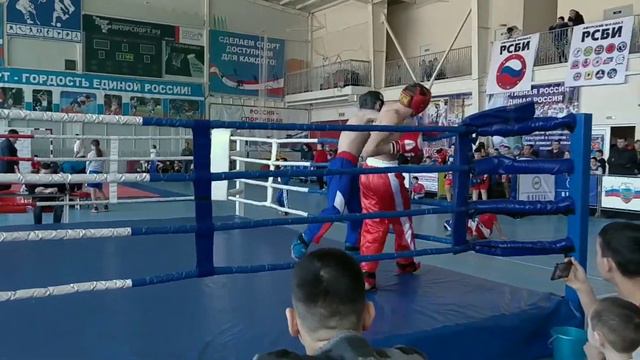 Жёсткий удар в челюсть смотреть онлайн