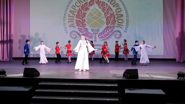 03 Полина Малашенкова и ансамбль ложкарей "Задоринка" (п. Новоангарск) смотреть онлайн