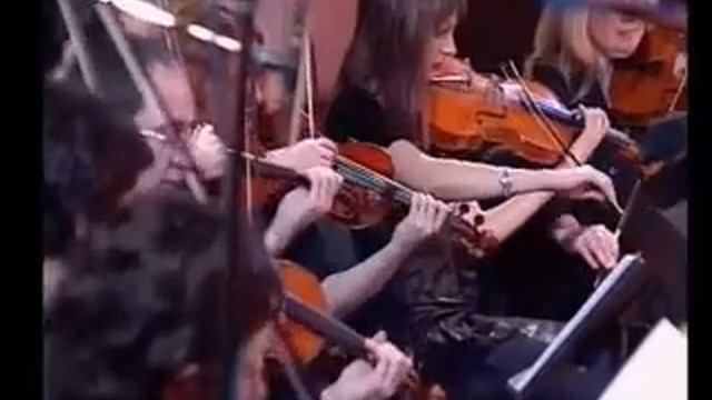 Extra Nena - Ljubav (Pariski lokal) - Kolarac 2004.wmv смотреть онлайн