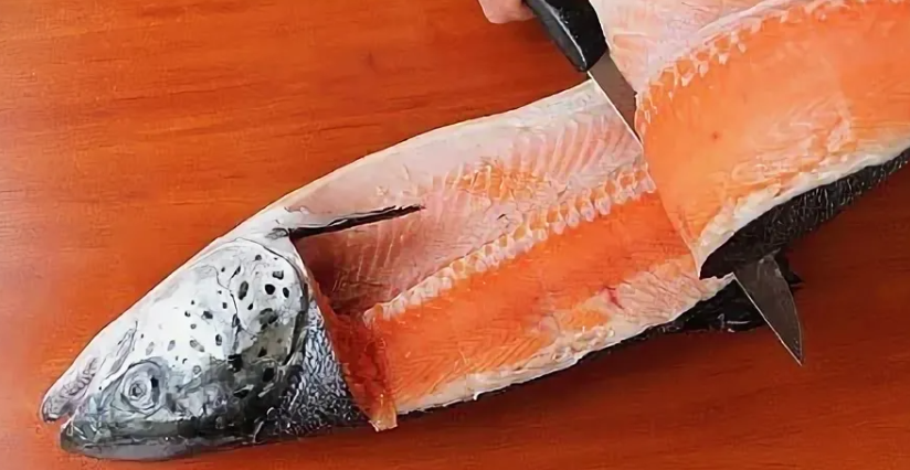 Как солить красную рыбу.Солим форель в домашних условиях. смотреть онлайн