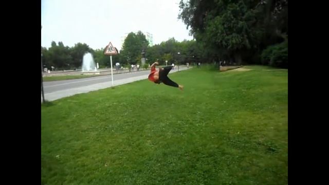 трикинг акробатика акрострит двойные сальто паркур Бишкек acrobatics acrostreet double flips смотреть онлайн