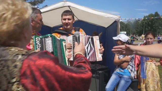 Пляска под гармонь и баян - "ВЕСЕЛУХА" смотреть онлайн