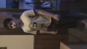 Мама и пьяный сын, Украина