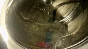 ЧТО ЕСЛИ БРОСИТЬ ЛИЗУНА В СТИРАЛЬНУЮ МАШИНУ? СЛАЙМ ПРОТИВ СТИРАЛЬНОЙ МАШИНЫ! ЭКСПЕРИМЕНТ