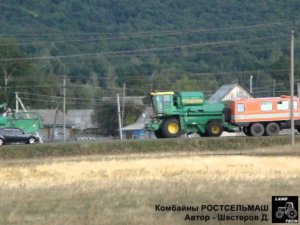 Driving new combines Rostselmash /// Перегон комбайнов Ростсельмаш