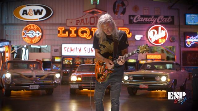 ESP Guitars: ESP USA Eclipse Demo by George Lynch смотреть онлайн