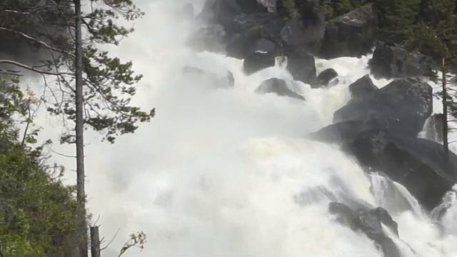 Водопад Учар в большую воду Июнь 2016г смотреть онлайн