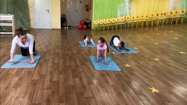 Занятие ритмической гимнастикой смотреть онлайн